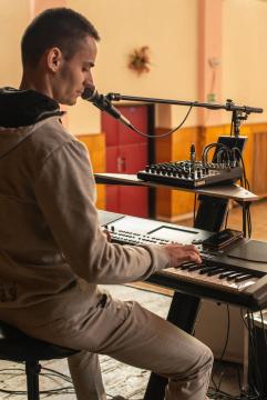 Klub dôchodcov - Vystúpenie Pavla Latáka Klub dôchodcov - Vystúpenie Pavla Latáka